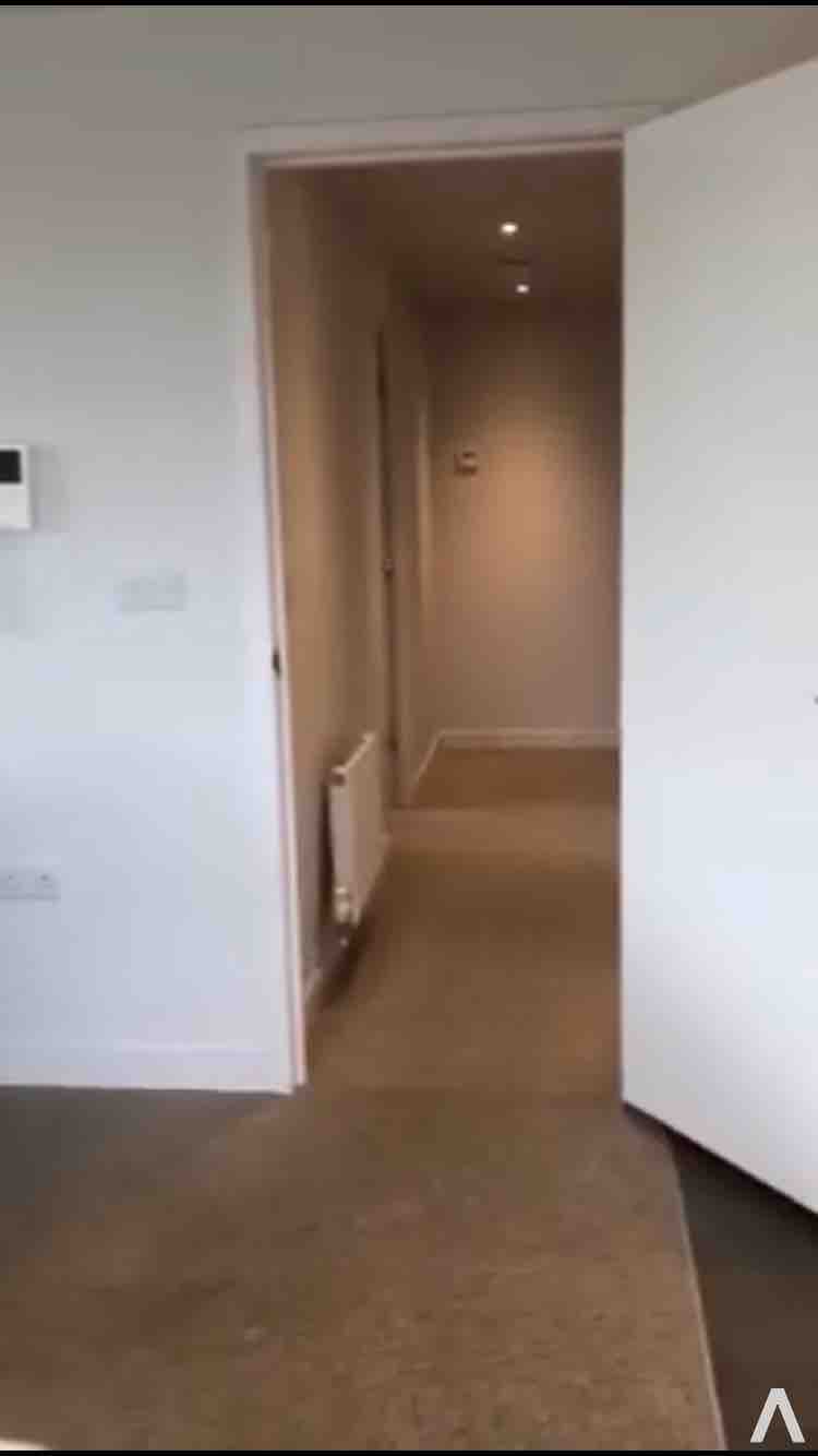 One bedroom flat for rent RoomsLocal image