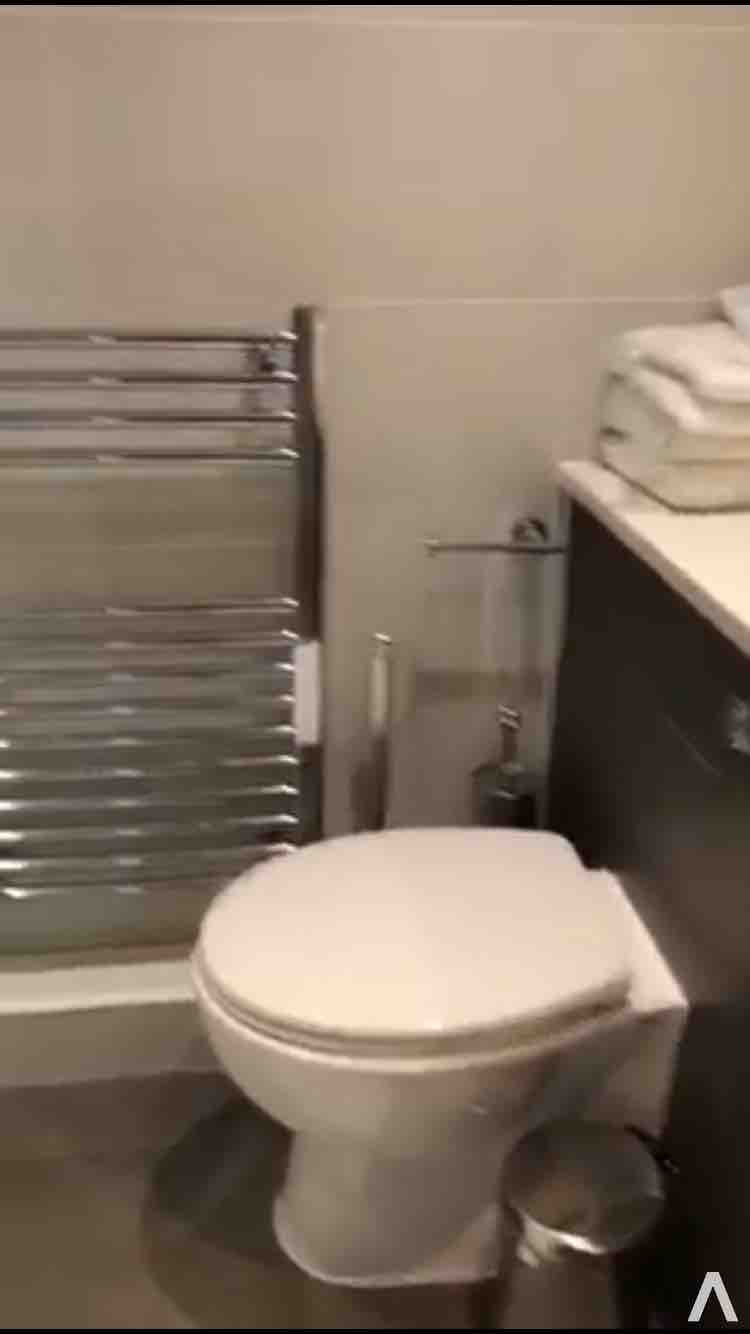 One bedroom flat for rent RoomsLocal image