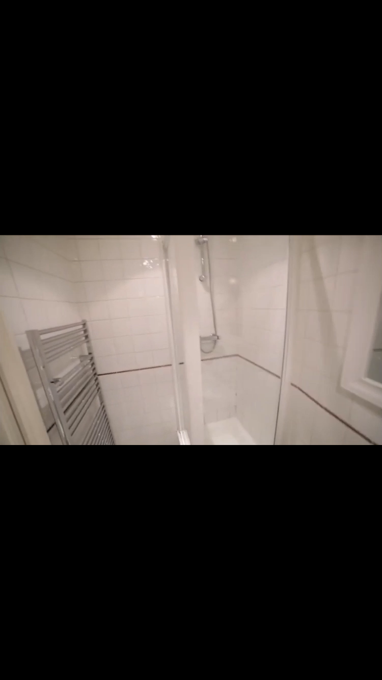 One room apartment for rent RoomsLocal image