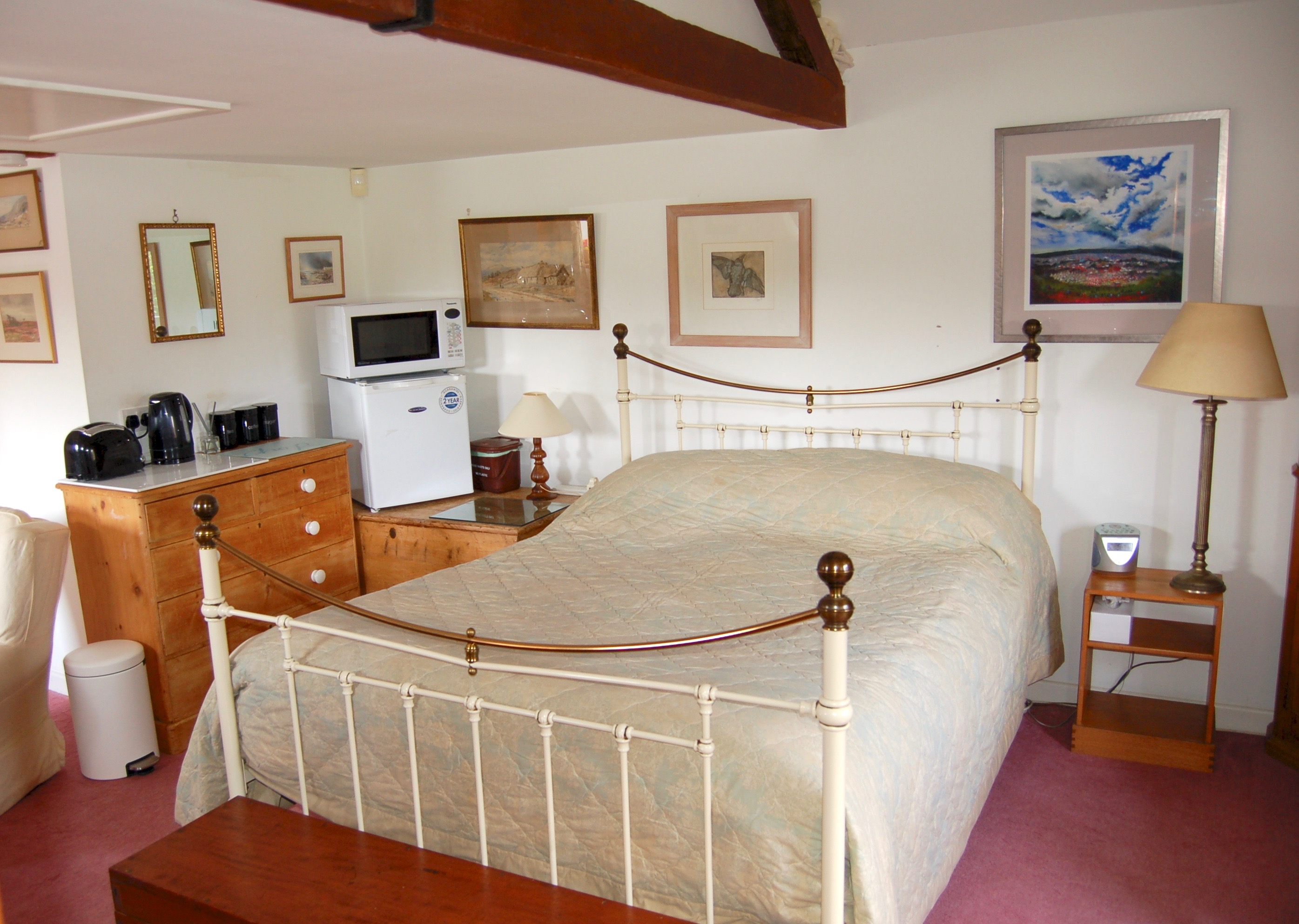 Spacious Self-Contained Room to Let with En-Suite RoomsLocal image