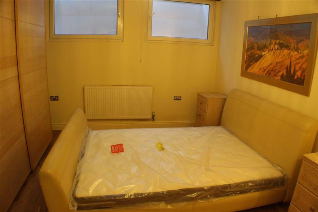 furnished 1 bedroom flat to rent, aLL bills included, Bristol RoomsLocal image
