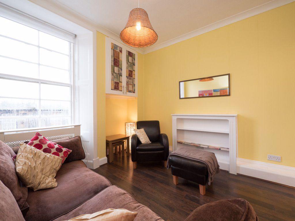 Cosy 1 bedroom flat to rent RoomsLocal image