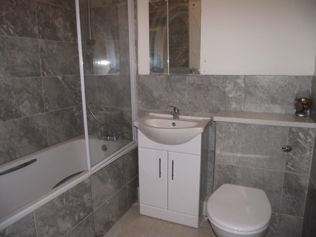 Cosy 1 bedroom flat to rent RoomsLocal image