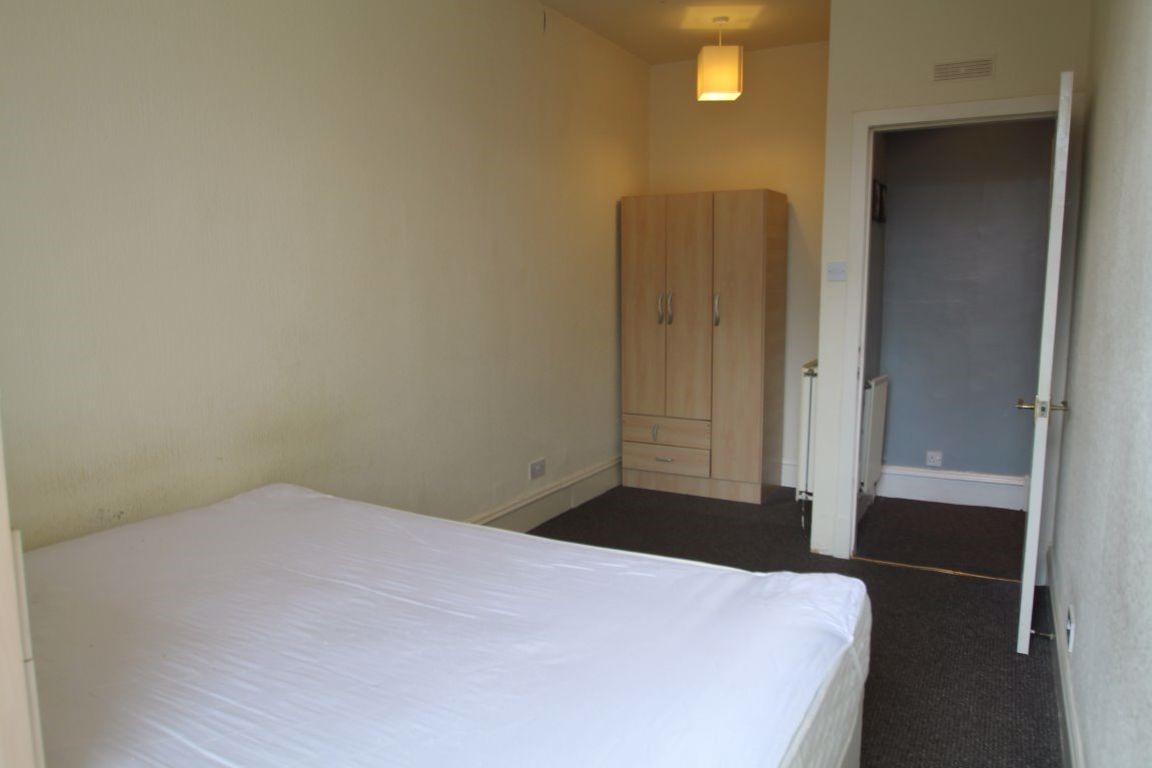 Magnificient double bedroom flat to rent image