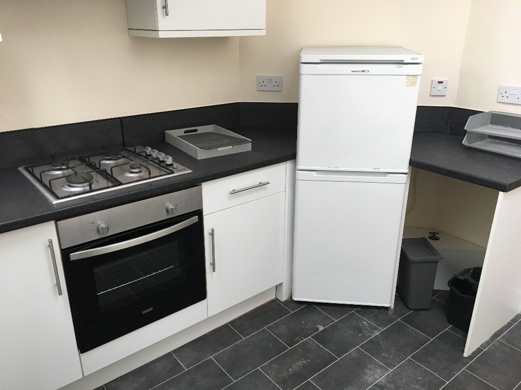 Magnificient double bedroom flat to rent RoomsLocal image