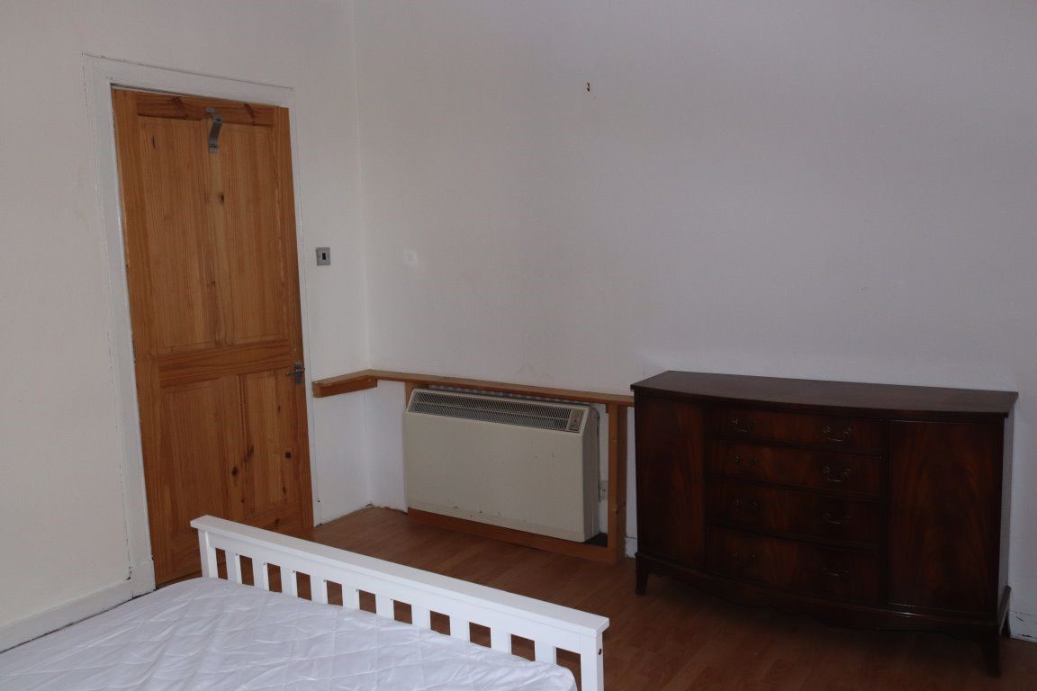 All furnished 1 bedroom flat to rent, Bristol RoomsLocal image
