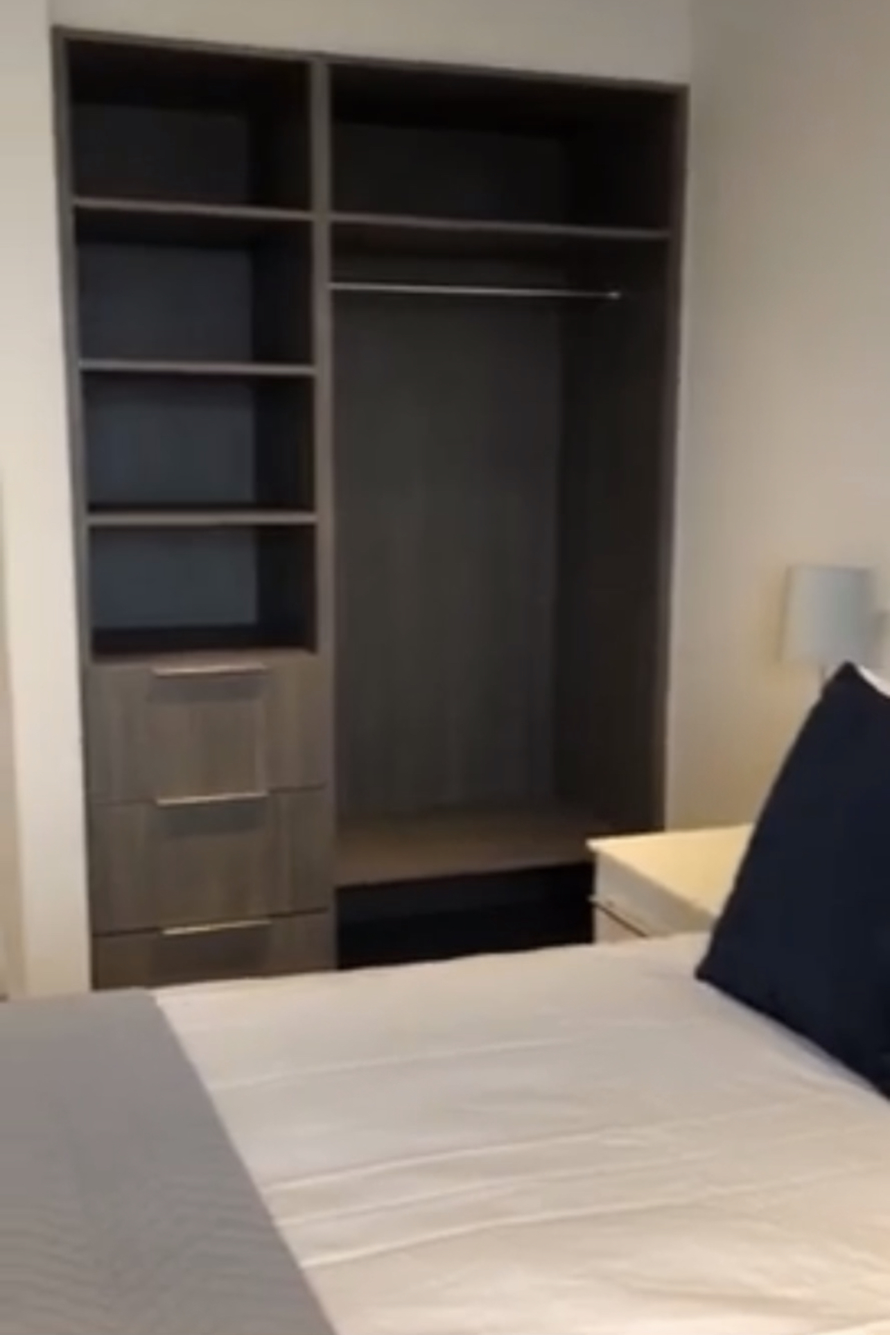 1 bedroom apartment in London RoomsLocal image