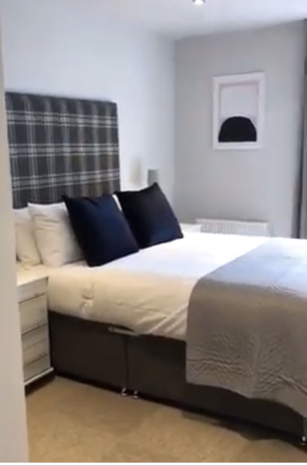 One bedroom flat fully furnished image