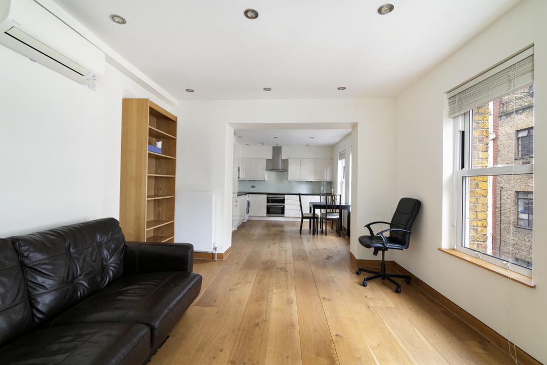 Spacious One Bedroom Flat For Rent RoomsLocal image