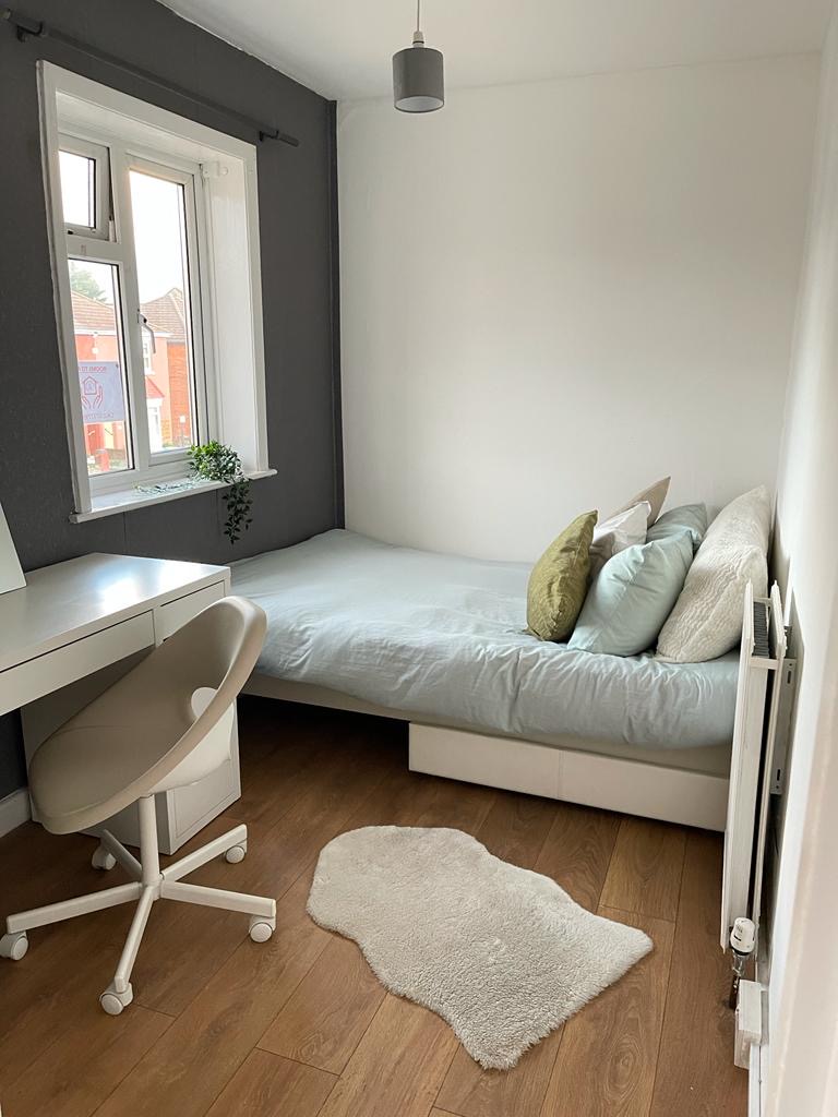 NEWLY RENOVATED ROOMS TO RENT SOUTHAMPTON RoomsLocal image