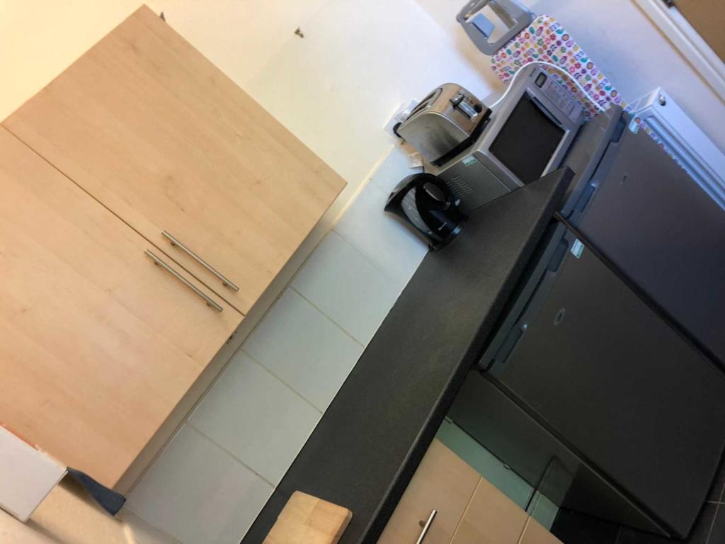 Attractive pet friendly double bedroom to rent, Bristol RoomsLocal image