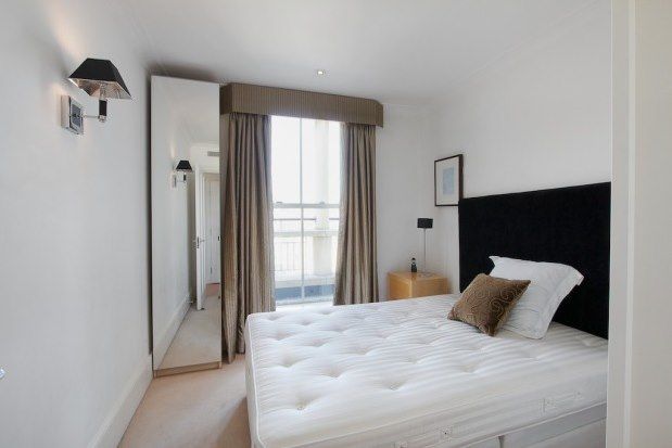 1 BEDROOM apt in London RoomsLocal image