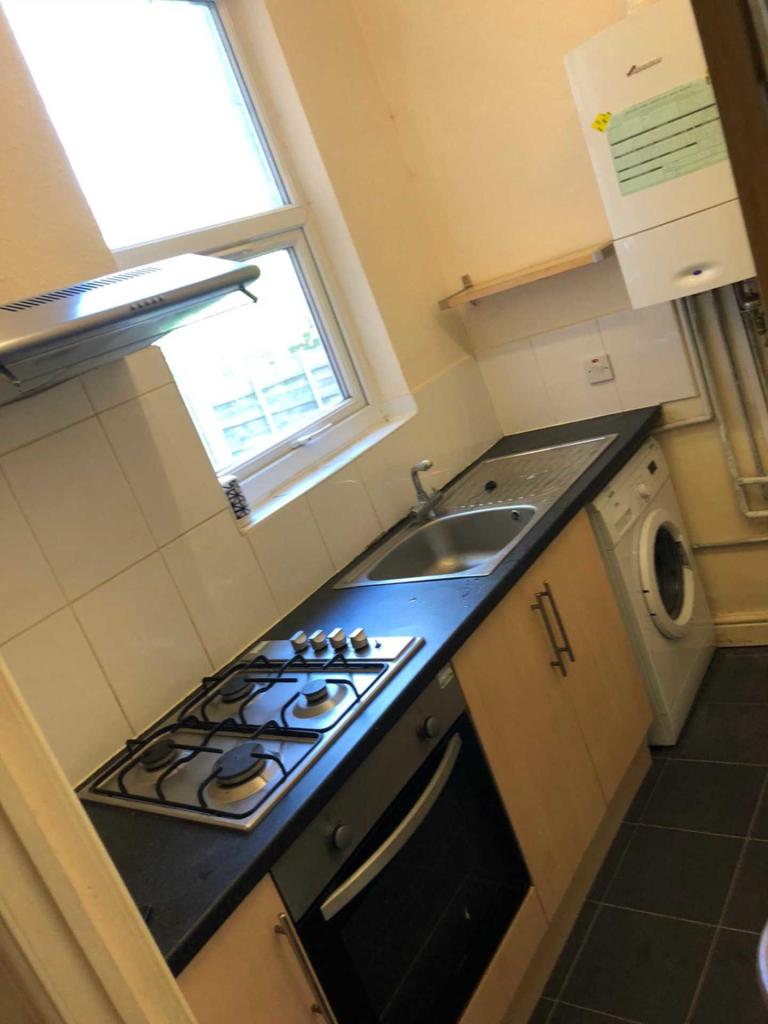 Refurbished 1 double bedroom flat to rent