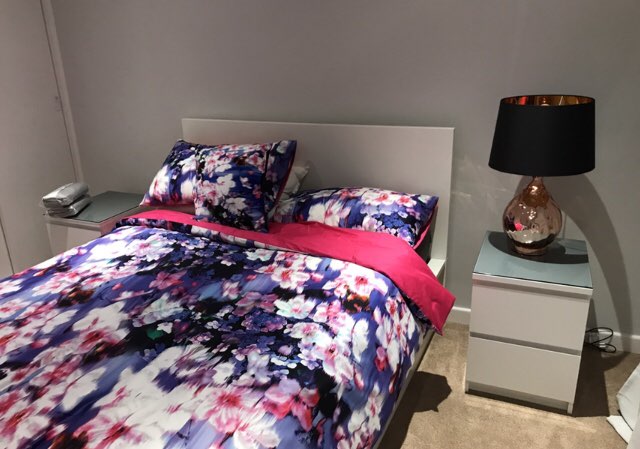 Beautiful 2 Bed Flat With Garden view And Balcony  RoomsLocal image