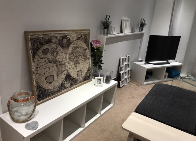 Beautiful 2 Bed Flat With Garden view And Balcony  RoomsLocal image