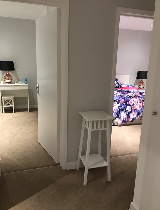 Beautiful 2 Bed Flat With Garden view And Balcony  RoomsLocal image