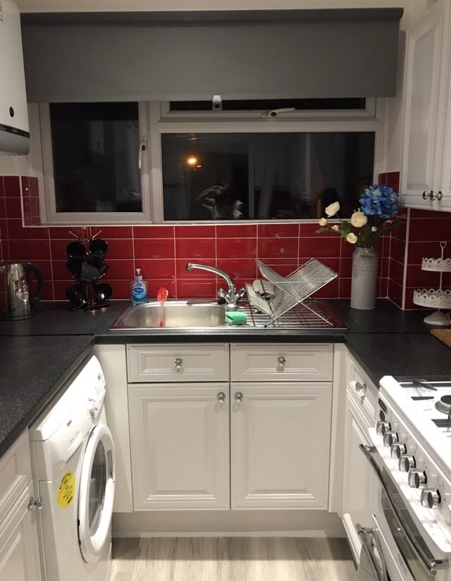 Beautiful 2 Bed Flat With Garden view And Balcony  RoomsLocal image