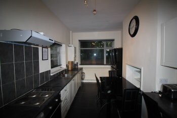 5 BED STUDENT HOUSE IN FALLOWFIELD. FULLY REFURBISHED READY FOR JULY 2018 , M14 6LU RoomsLocal image