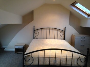5 BED STUDENT HOUSE IN FALLOWFIELD. FULLY REFURBISHED READY FOR JULY 2018 , M14 6LU RoomsLocal image