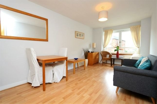 WELL PRESENTED ONE BEDROOM FLAT IN GLASGOW RoomsLocal image