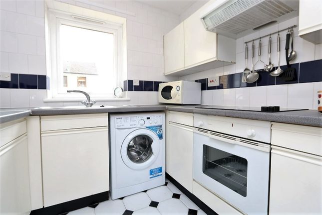 WELL PRESENTED ONE BEDROOM FLAT IN GLASGOW RoomsLocal image