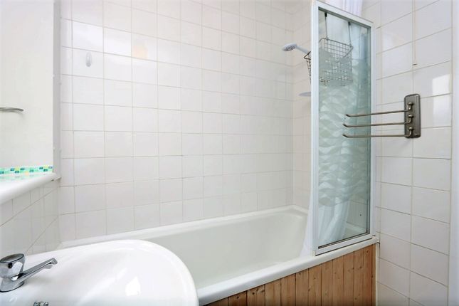 WELL PRESENTED ONE BEDROOM FLAT IN GLASGOW RoomsLocal image