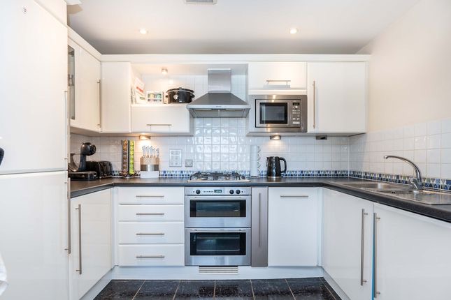 Smart one bedroom flat RoomsLocal image