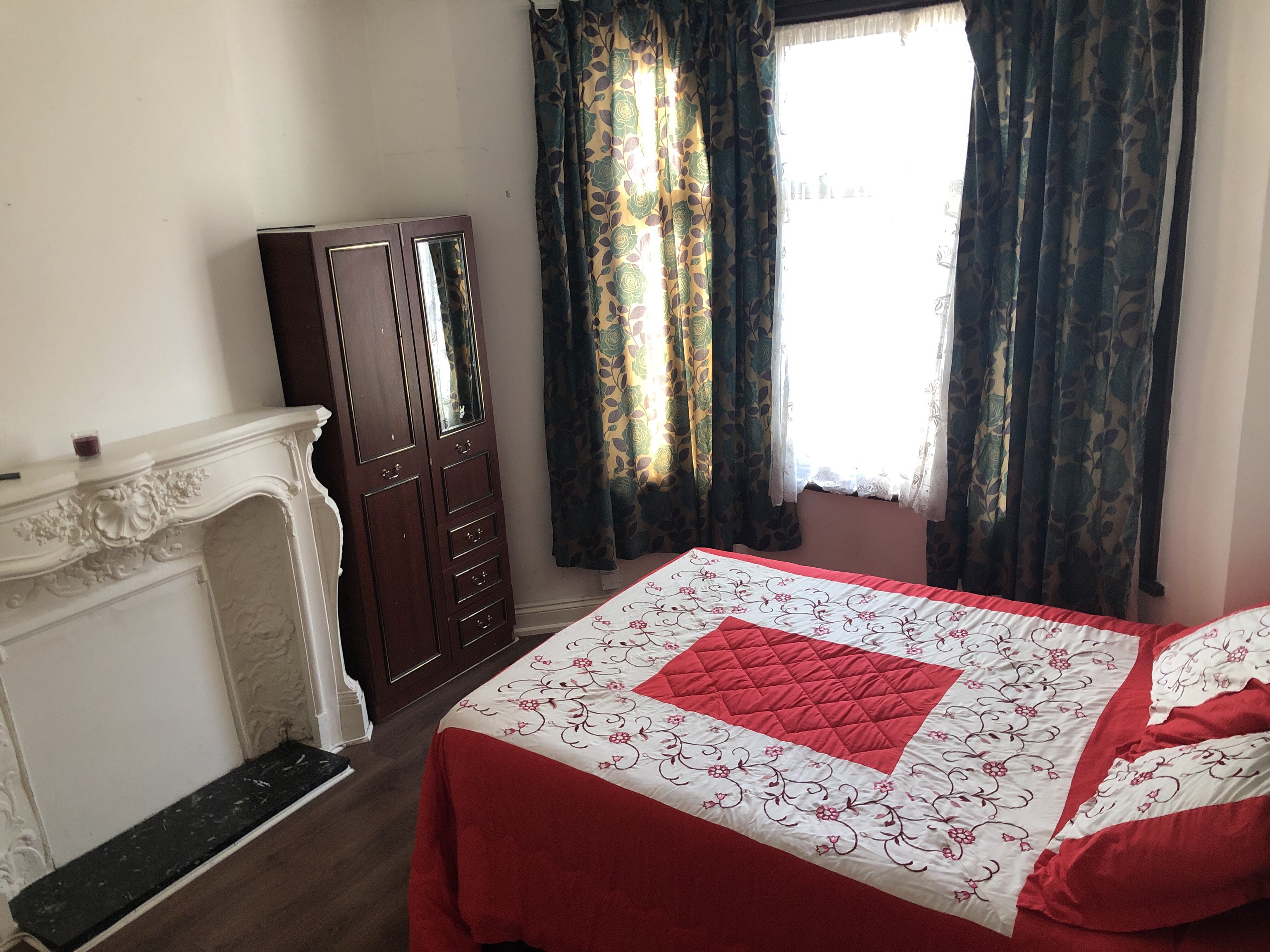 2 RoomsLocal image
