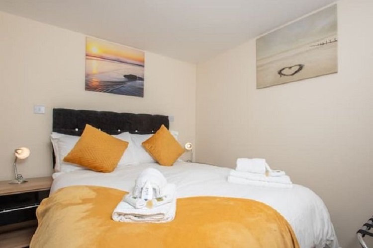 furnished one bedroom flat, Bristol RoomsLocal image