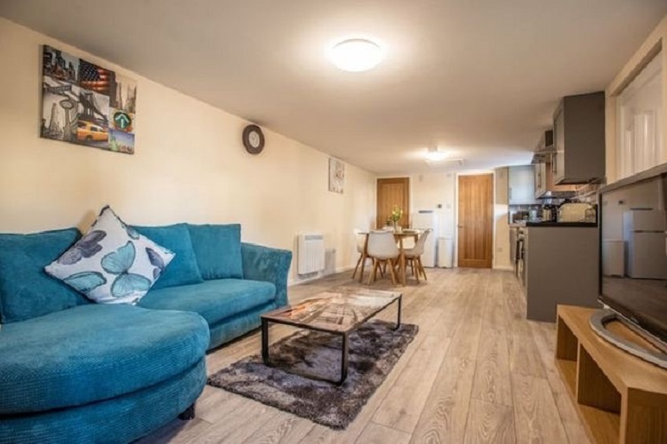 furnished one bedroom flat, Bristol RoomsLocal image