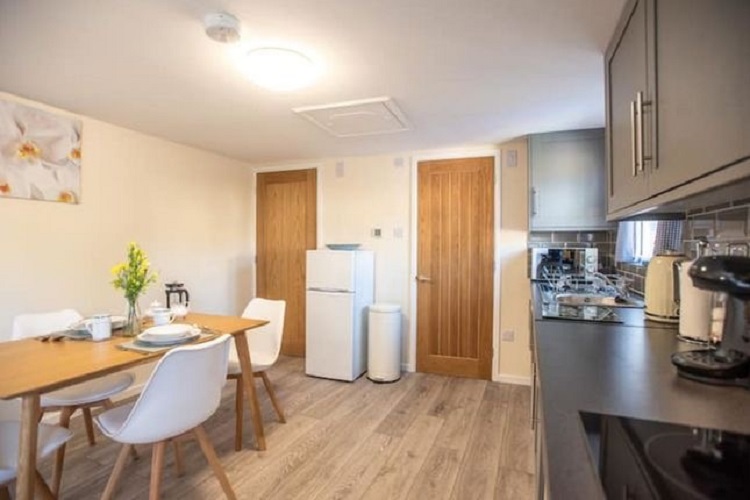 furnished one bedroom flat, Bristol RoomsLocal image