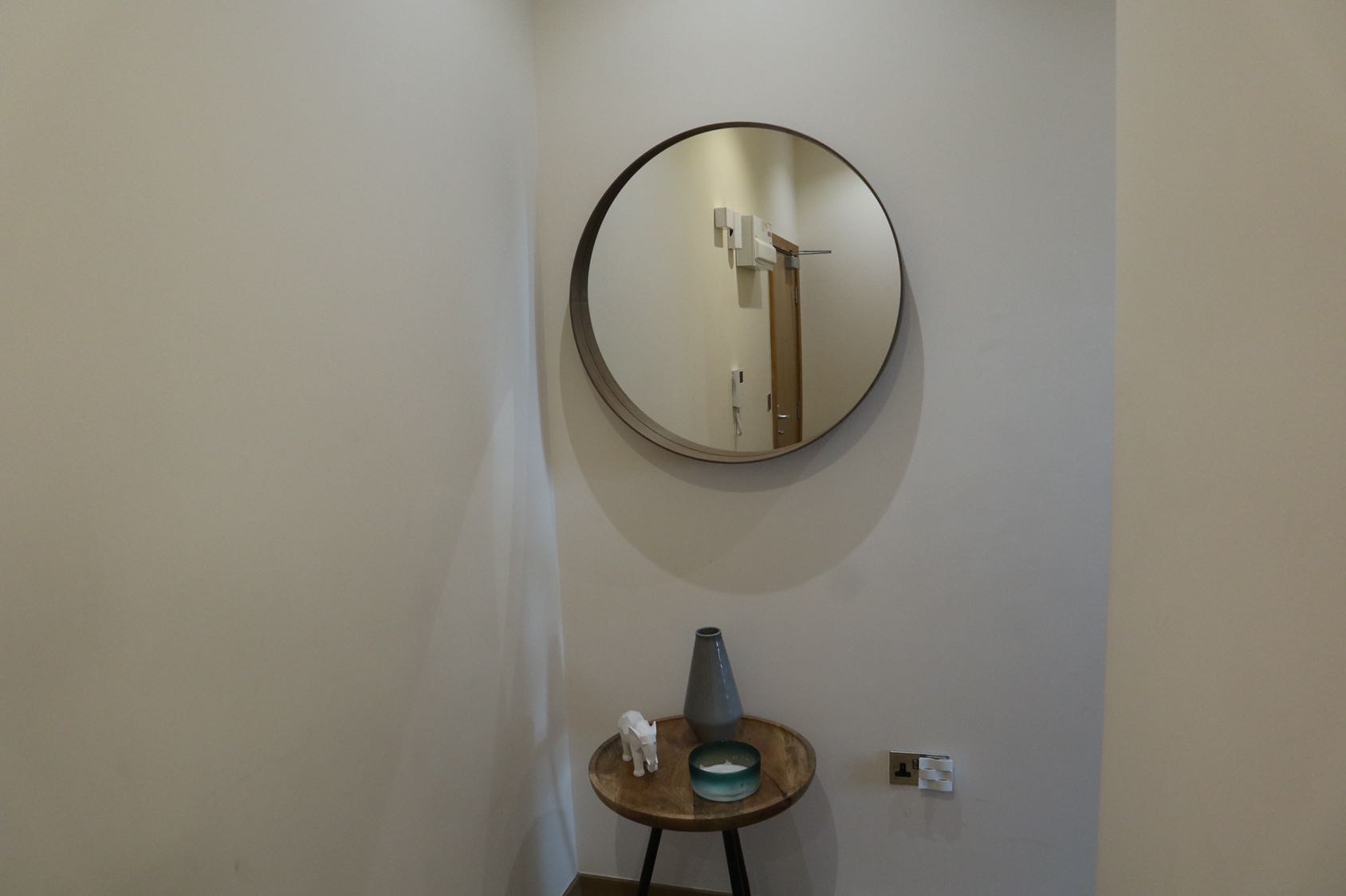 Beautiful Large Double Room, London RoomsLocal image