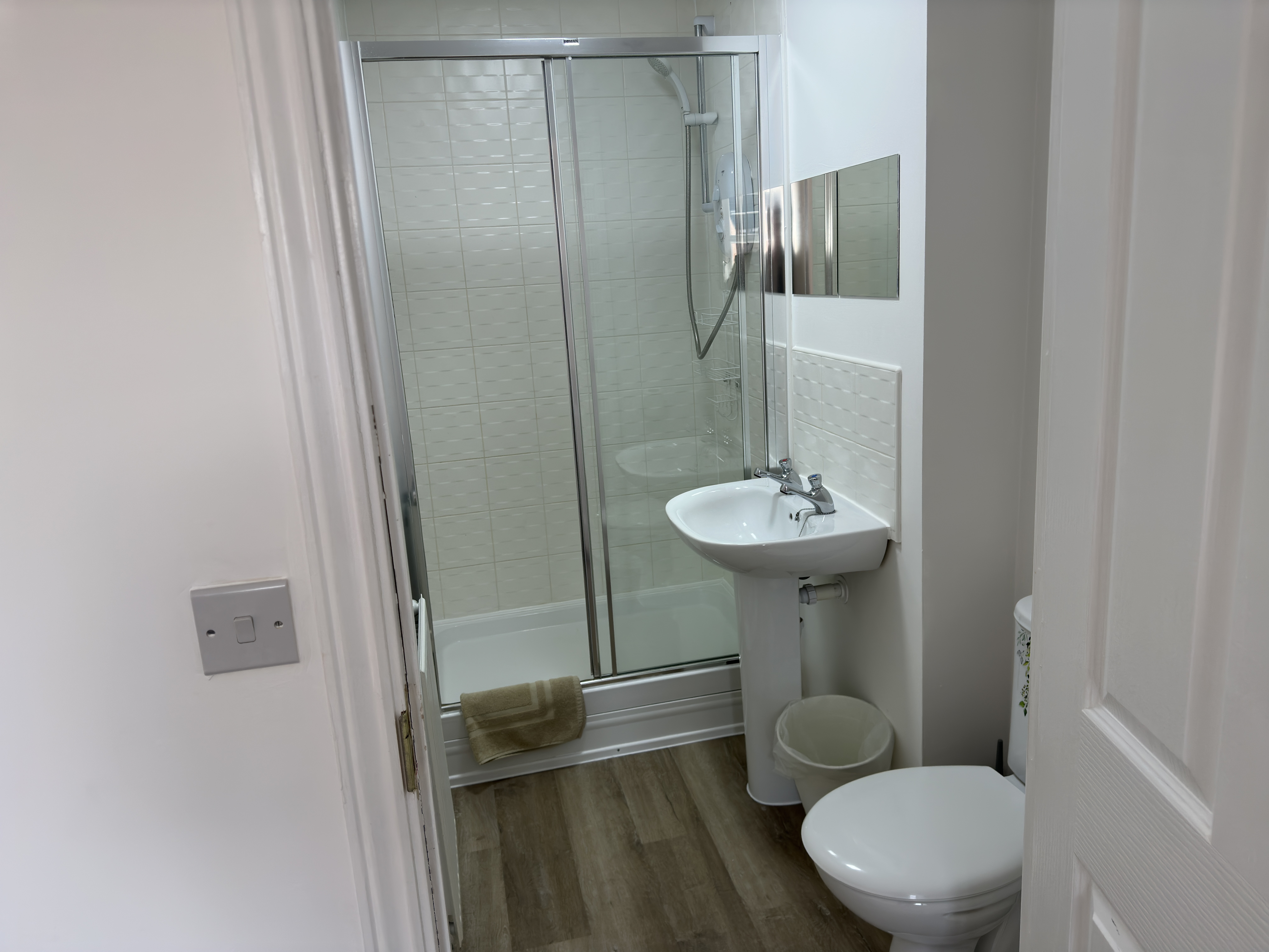 RoomsLocal image