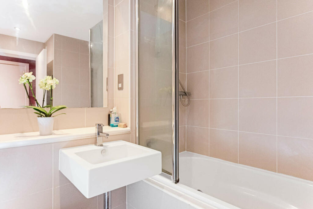 ONE BEDROOM FLAT IN ABERDEEN RoomsLocal image