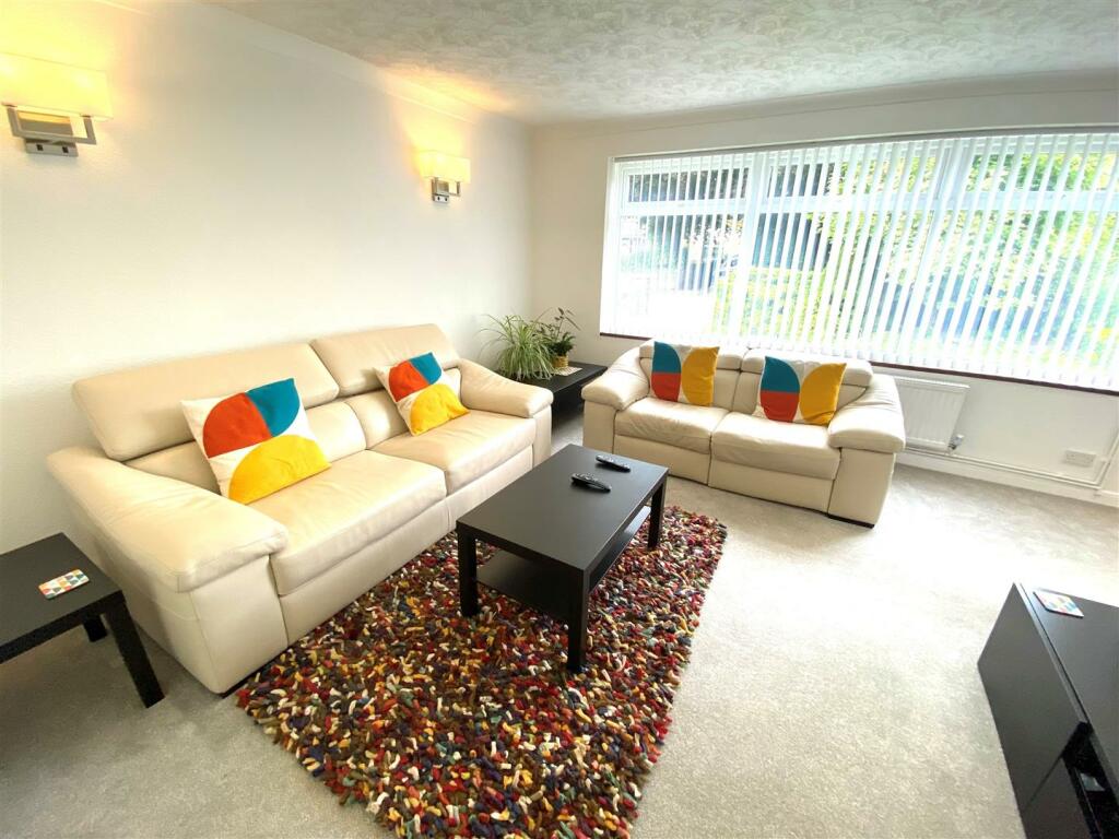 ONE BEDROOM FLAT IN BLAENAU GWENT RoomsLocal image