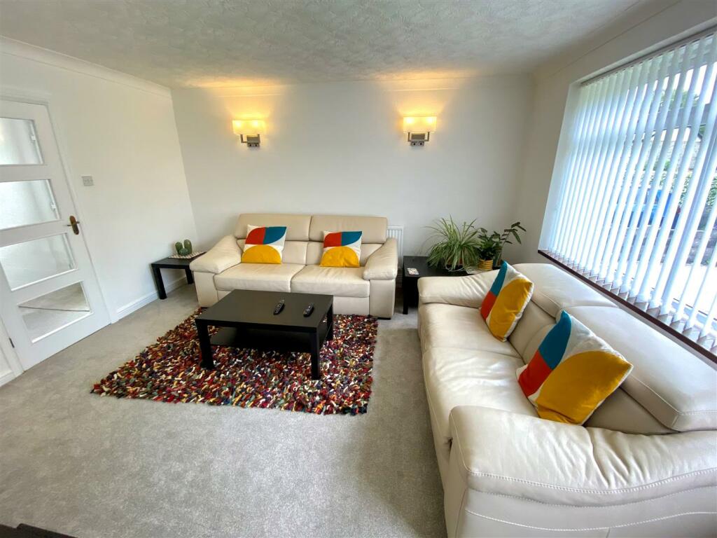 ONE BEDROOM FLAT IN BLAENAU GWENT RoomsLocal image