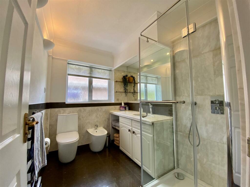 ONE BEDROOM FLAT IN BLAENAU GWENT RoomsLocal image