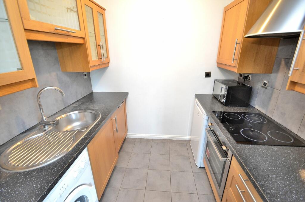 REFURBISHED ONE BEDROOM FLAT IN BRISTOL RoomsLocal image
