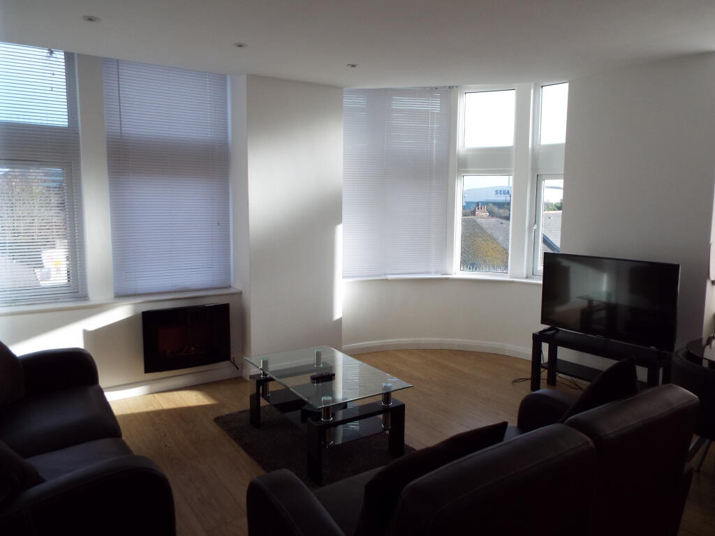 LOVELY ONE BEDROOM FLAT IN CAMBRIDGE RoomsLocal image