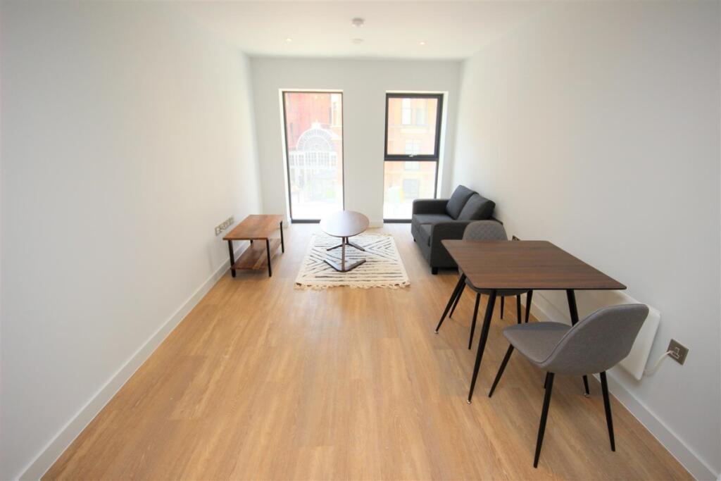 FURNISHED ONE BEDROOM FLAT IN ABERYSTWYTH RoomsLocal image