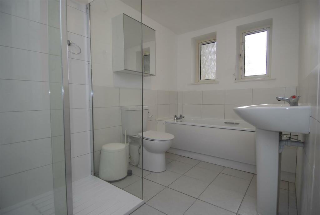ONE BEDROOM FLAT IN PLYMOUTH RoomsLocal image