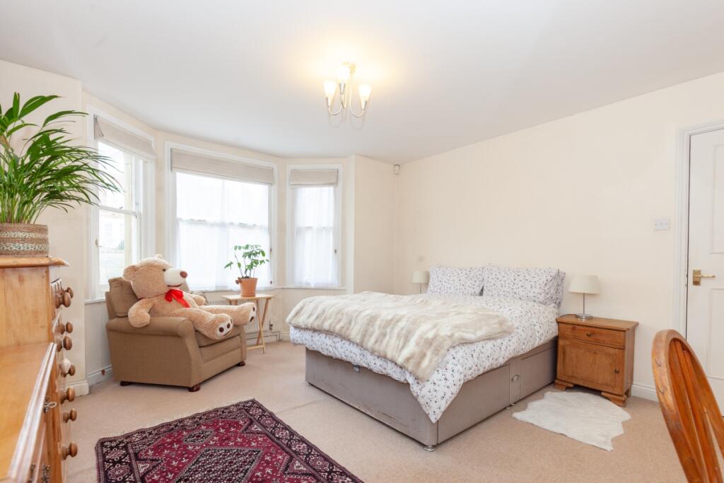 MODERN ONE BEDROOM FLAT IN LIVERPOOL RoomsLocal image