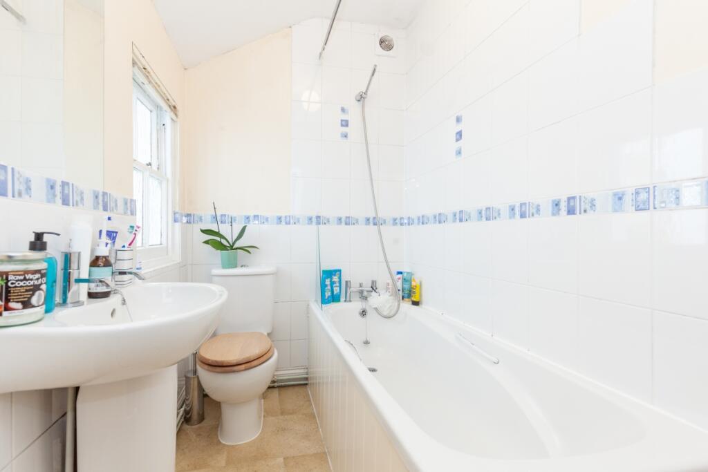 MODERN ONE BEDROOM FLAT IN LIVERPOOL RoomsLocal image