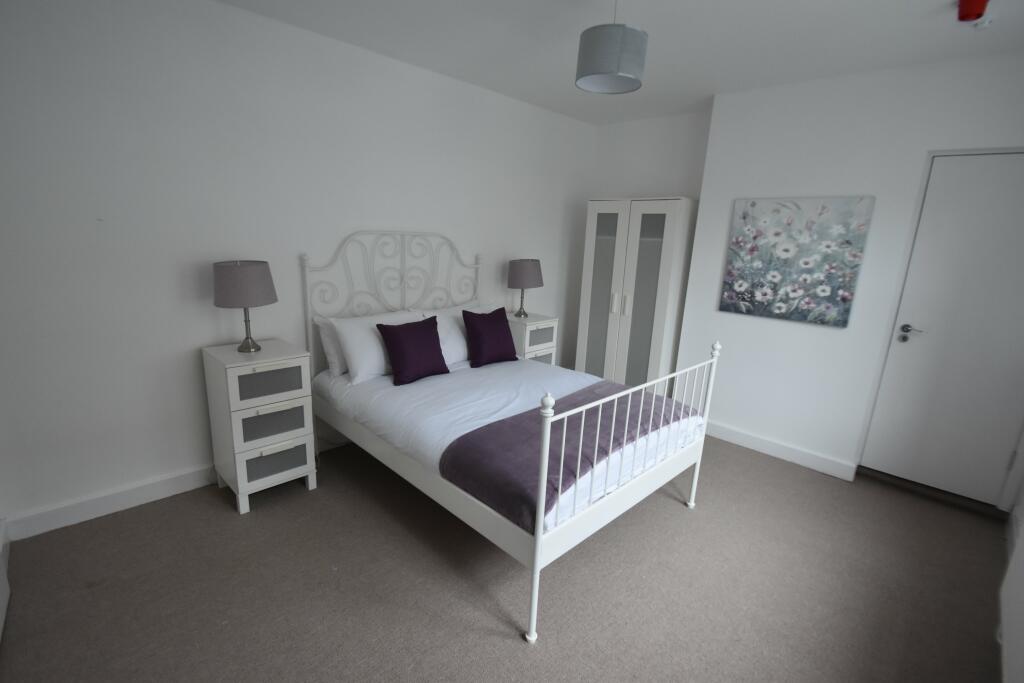 WELL PRESENTED ONE BEDROOM FLAT IN CAMBRIDGE RoomsLocal image