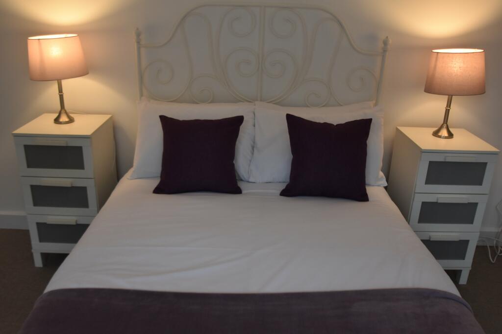 WELL PRESENTED ONE BEDROOM FLAT IN CAMBRIDGE RoomsLocal image