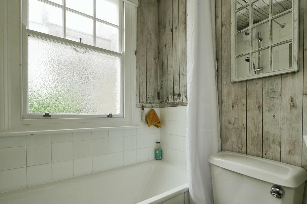 ONE BEDROOM FLAT IN CARDIFF RoomsLocal image