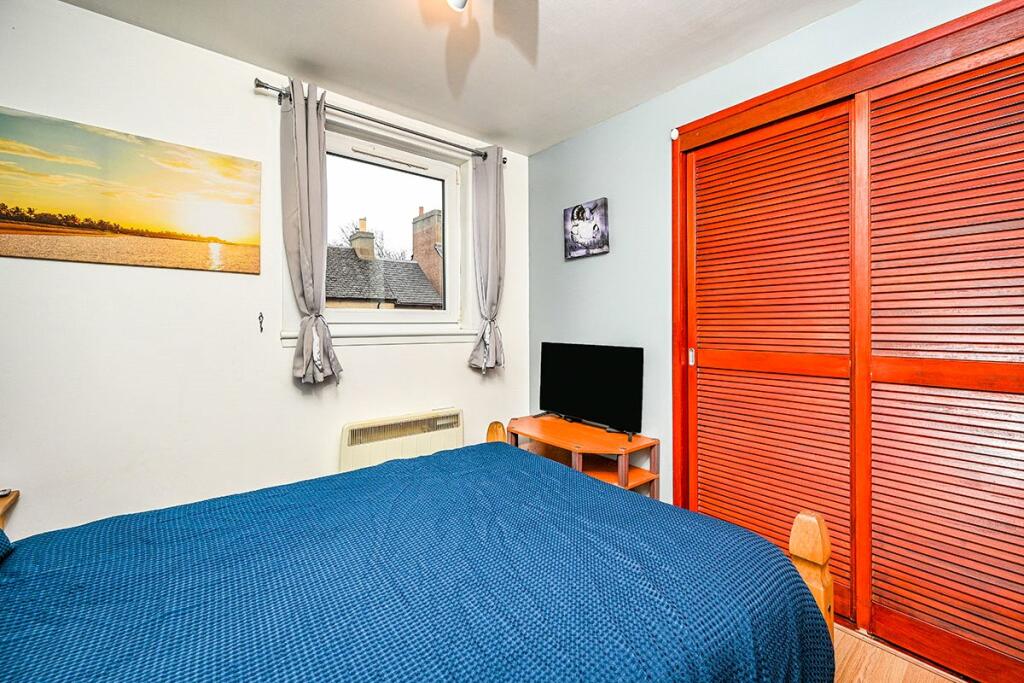 SUPERB FURNISHED ONE BEDROOM FLAT IN YORK RoomsLocal image