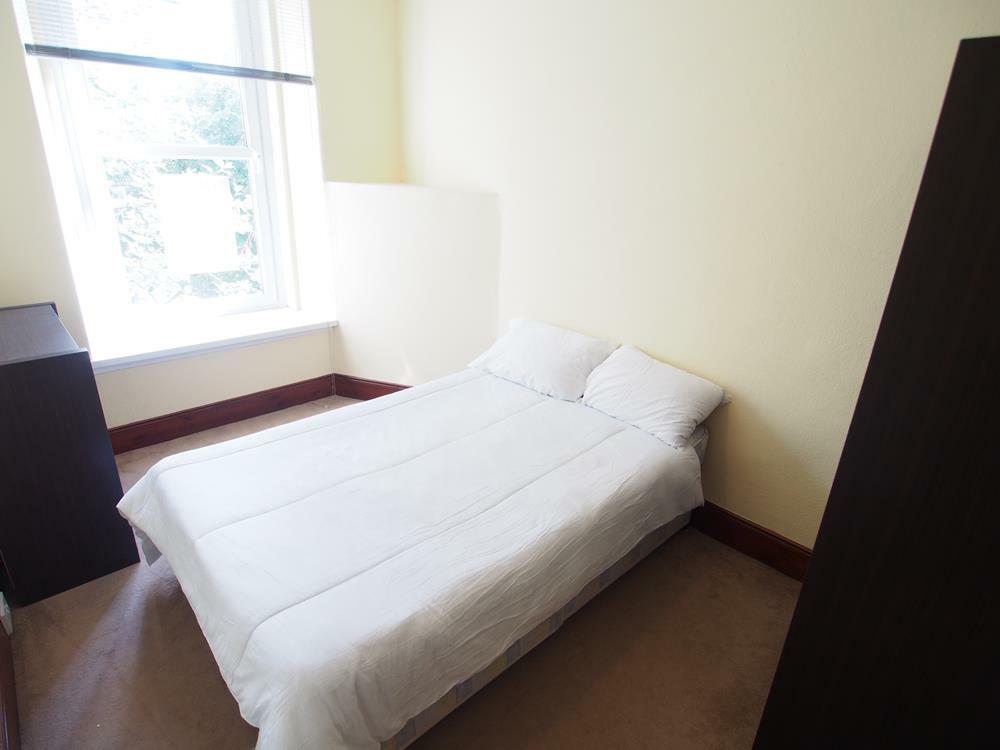 FURNISHED ONE BEDROOM FLAT IN NOTTINGHAM RoomsLocal image
