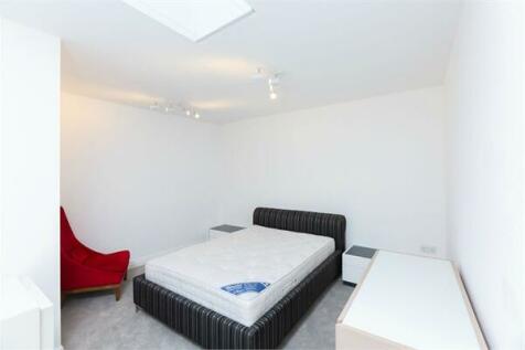 STUNNING ONE BEDROOM FLAT IN LONDON RoomsLocal image