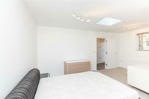 STUNNING ONE BEDROOM FLAT IN LONDON RoomsLocal image